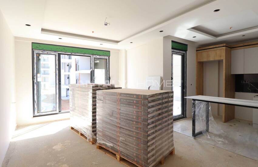 Investment Real Estate Suitable for Residence Permit in Altintas 19
