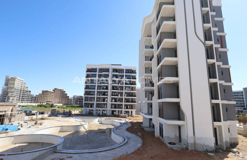 Investment Real Estate Suitable for Residence Permit in Altintas 17