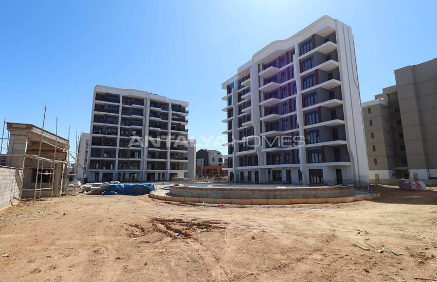 Investment Real Estate Suitable for Residence Permit in Altintas 16