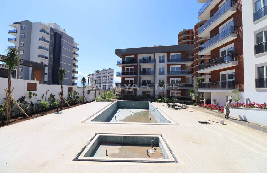 Antalya Aksu’da Toplu Ulaşıma Yakın Havuzlu Sitede Daireler 14