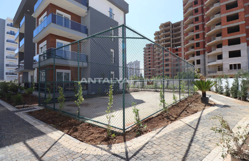 Antalya Aksu’da Toplu Ulaşıma Yakın Havuzlu Sitede Daireler 15