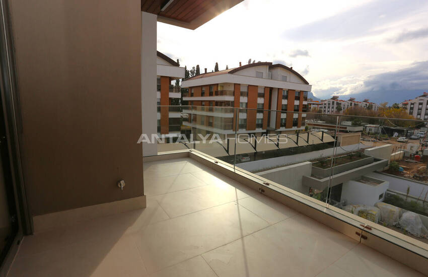 Eleganta Lägenheter I Ett Komplex Med Garage I Antalya Konyaalti 37