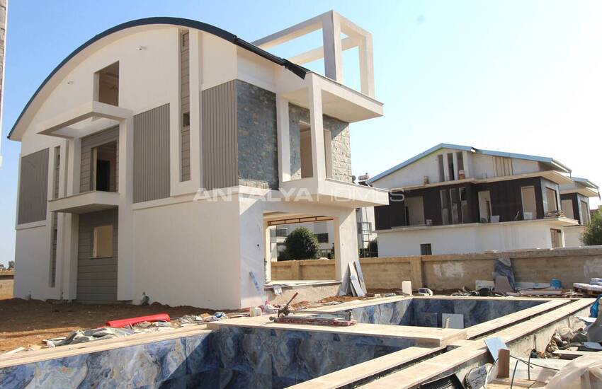 Luxe Design Villas Suitable for Detached Living in Antalya Belek 37
