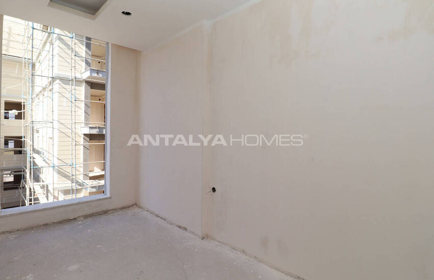 Kepez Esentepe'de Tramvay Durağına 900 M Uzaklıkta Daireler 22