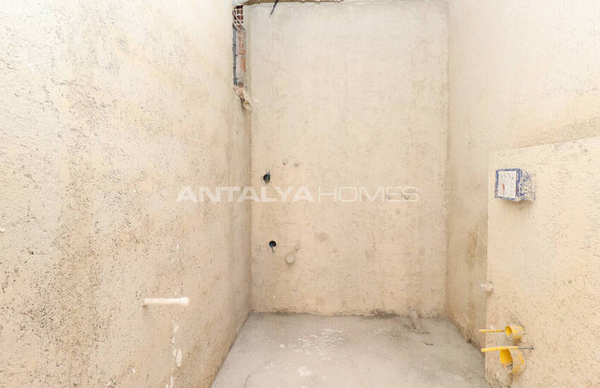 Kepez Esentepe'de Tramvay Durağına 900 M Uzaklıkta Daireler 26