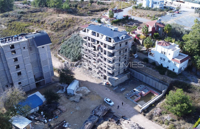 Sea and City View Flats Close to Amenities in Alanya Avsallar 25