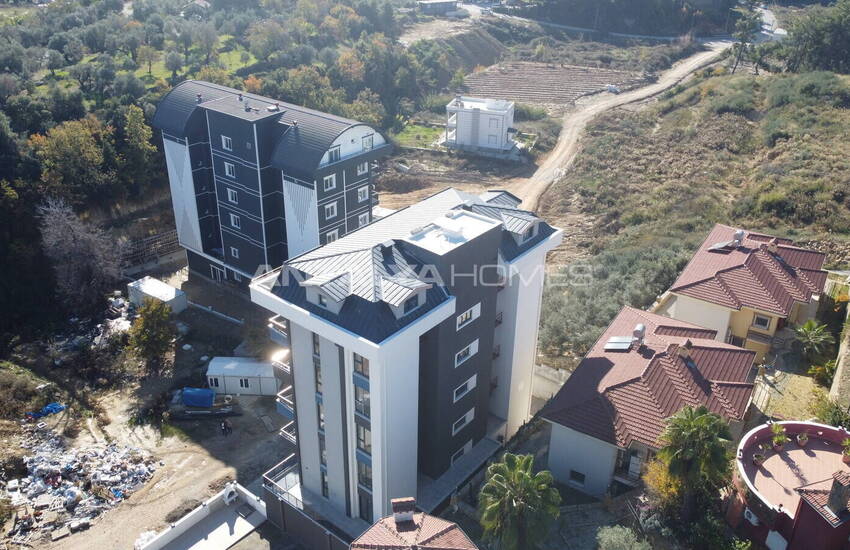 Sea and City View Flats Close to Amenities in Alanya Avsallar 27