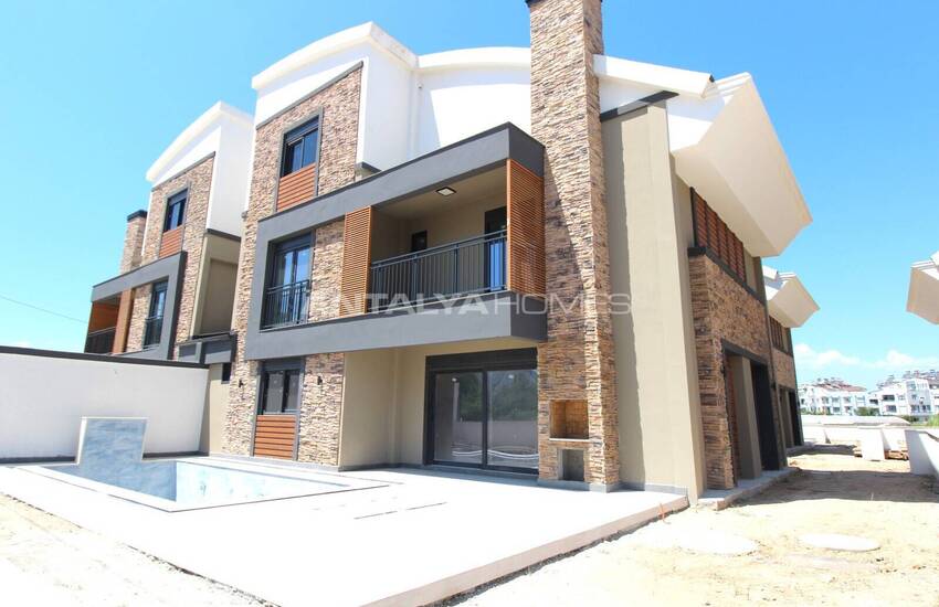 Maisons Spacieuses Avec Jardin Et Piscine À Muratpasa Guzeloba 19
