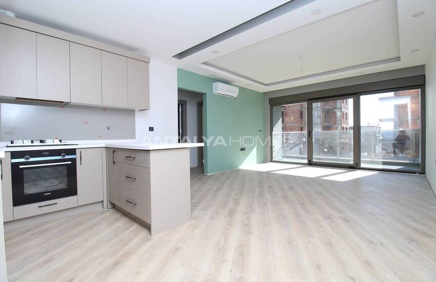 Spacious Apartment Close to the Beach in Altintas Aksu 8