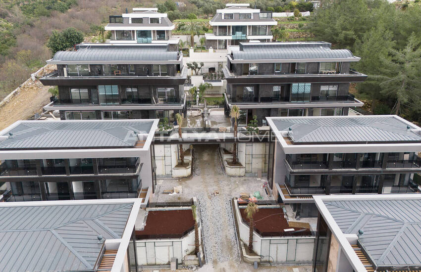 New Triplex Houses with Private Pool in Alanya 11