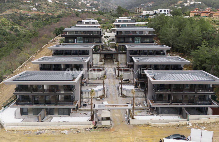 New Triplex Houses with Private Pool in Alanya 12