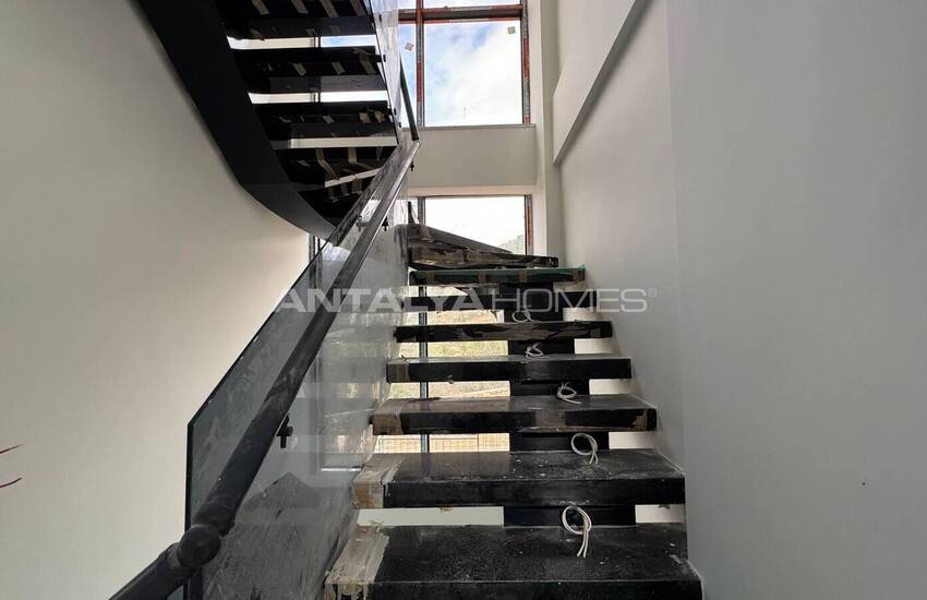 New Triplex Houses with Private Pool in Alanya 18