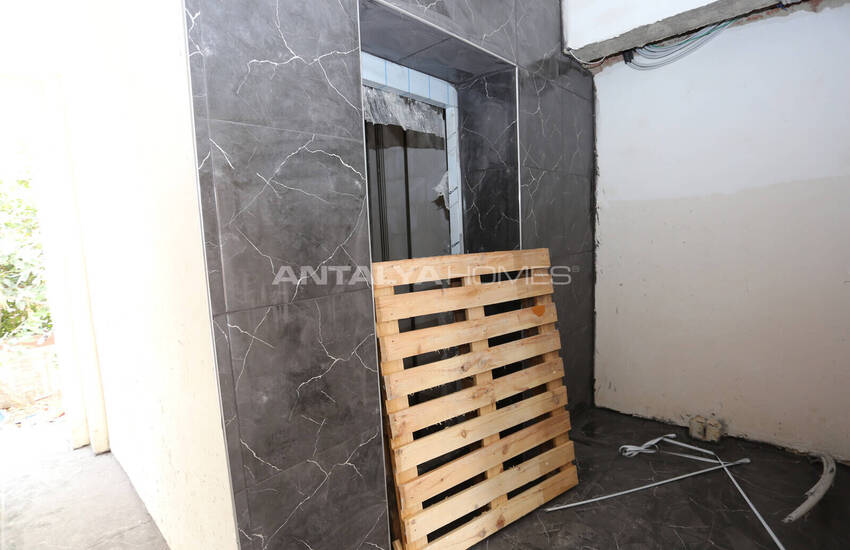 شقق جديدة قريبة من الجامعة والمواصلات العامة في مديرية كيبيز 5