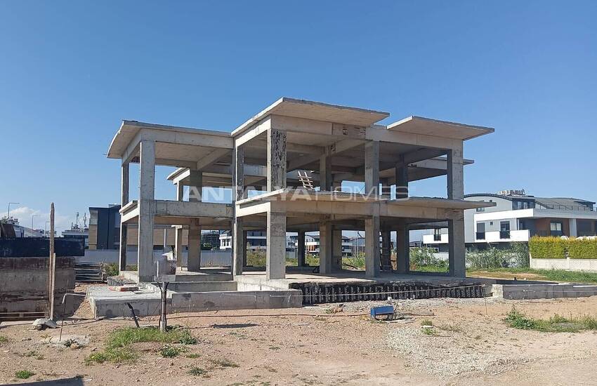 Kundu'da Lara Plajı'na Yakın Müstakil Yaşama Uygun Villa 33