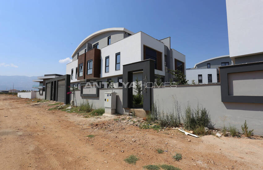 Half Vrijstaande Huizen Met Lift In Antalya Dosemealti 44