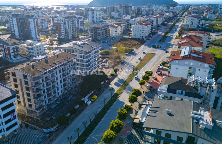 Gazipaşa Pazarcı'da Olanaklı Site İçerisinde Satılık Daireler 26