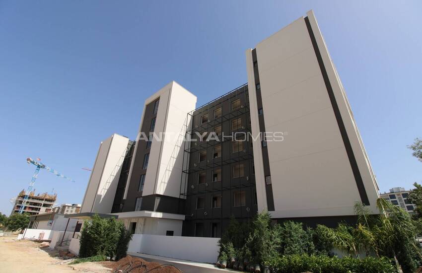 شقق بغرفة كبيرة على الطريق الرئيسي في أنطاليا ألتيناش 23