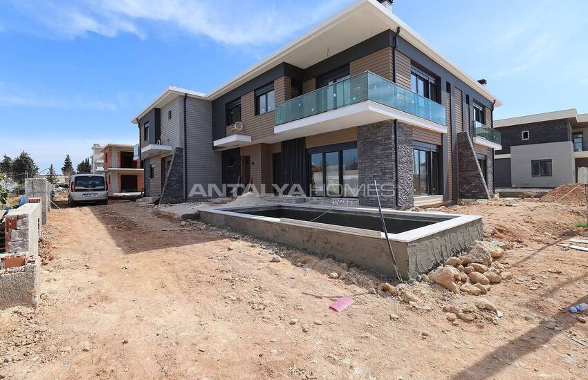 Onroerend Goed Met Privézwembad In Antalya Dosemealti 29