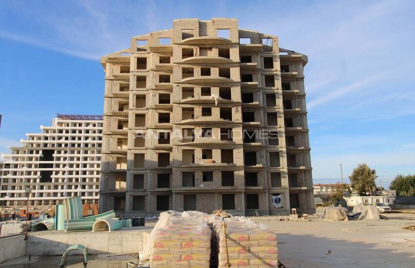 Apartments in a Complex with Security and Aquapark in Altintas 9