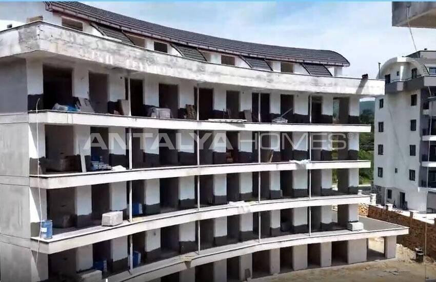 Alanya Oba'da Şehir ve Doğa Manzaralı Satılık Daireler 45