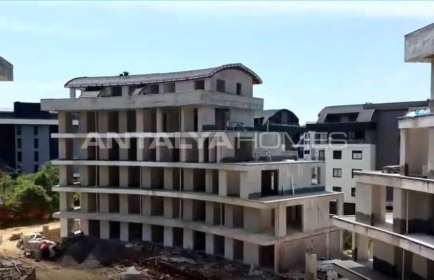 Alanya Oba'da Şehir ve Doğa Manzaralı Satılık Daireler 46
