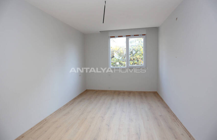 شقق بالغاز الطبيعي قريبة من البحر في مراد باشا 9