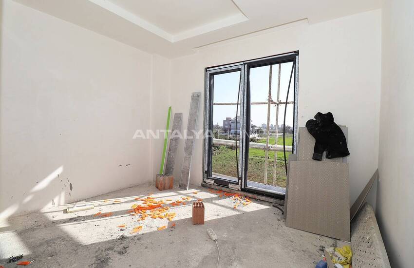 فيلا حديثة مع مسبح تدفئة تحت البلاط في دوشمالتي ينيكوي 23