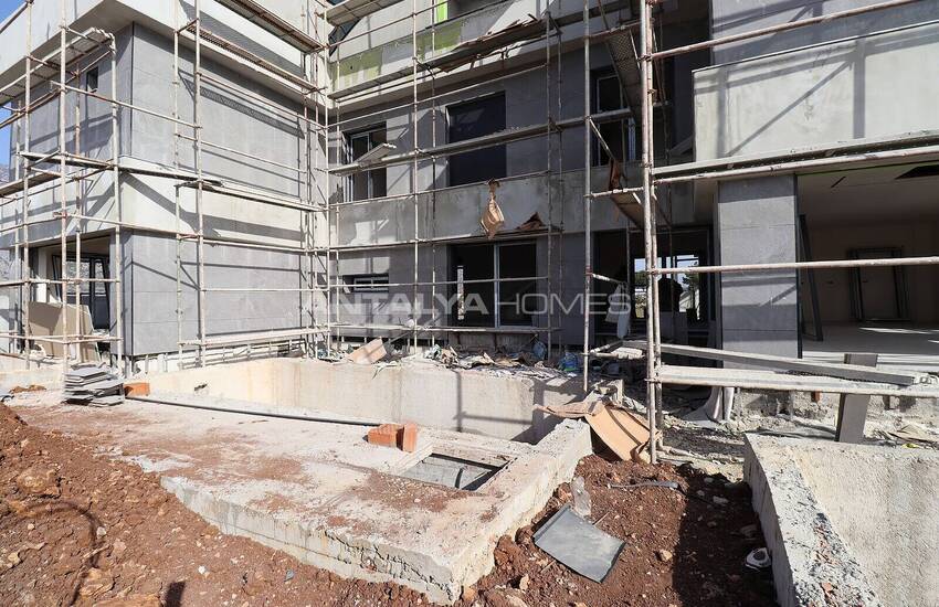 فيلا حديثة مع مسبح تدفئة تحت البلاط في دوشمالتي ينيكوي 17