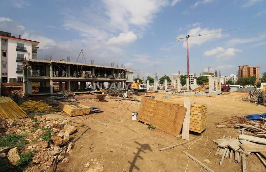 شقق حديثة مع حديقة واسعة في مجمع مع مسبح في أكسو ألتيناش 11