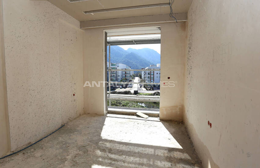 Apartments with Security in Project Vista Bella in Antalya 28