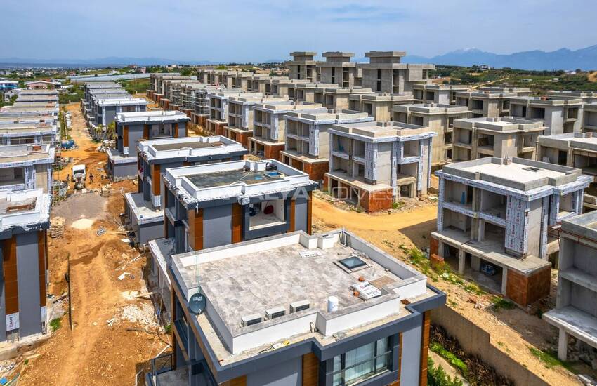 فيلات منفصلة مع مسبح خاص وحديقة في أكسو مانديرلار 39