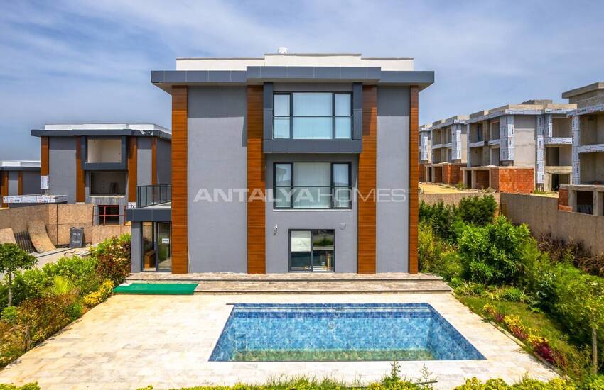 فيلات منفصلة مع مسبح خاص وحديقة في أكسو مانديرلار 42