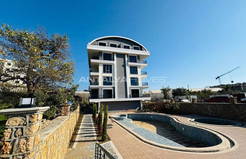 Apartments in a Complex Intertwined Nature in Alanya 20