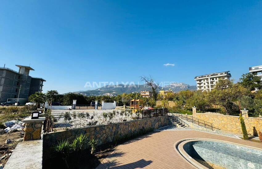 Apartments in a Complex Intertwined Nature in Alanya 19