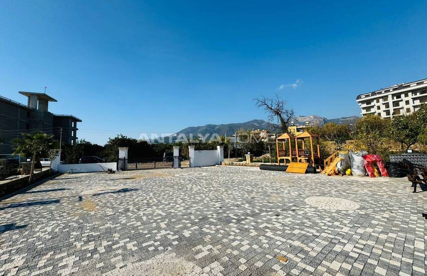 Apartments in a Complex Intertwined Nature in Alanya 20