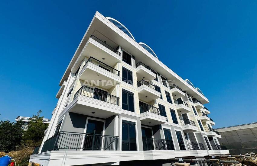 Apartments in a Complex Intertwined Nature in Alanya 26