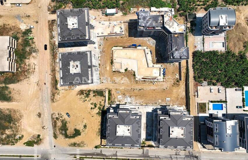 Real Estate with Private Beach in Alanya Kargicak 21