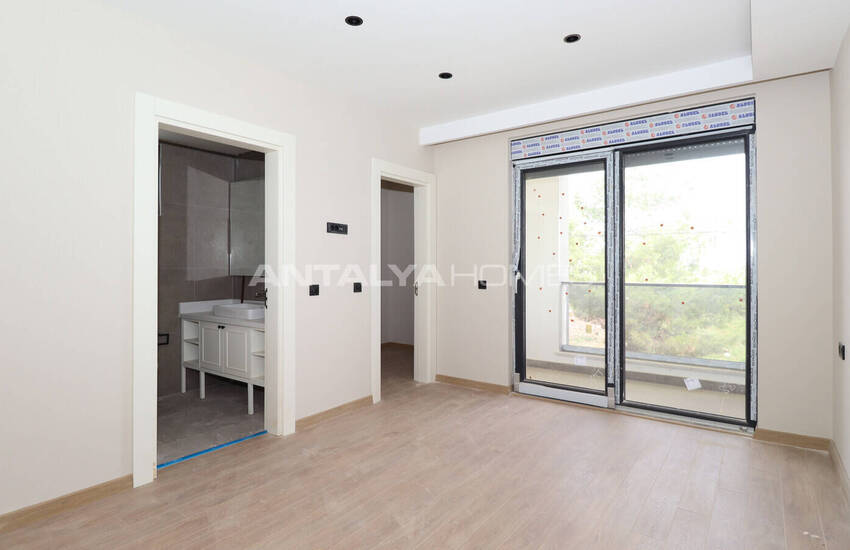 Villas Close to Main Road in Antalya Dosemealti 11