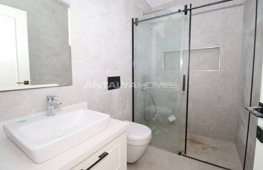 Villas Close to Main Road in Antalya Dosemealti 18
