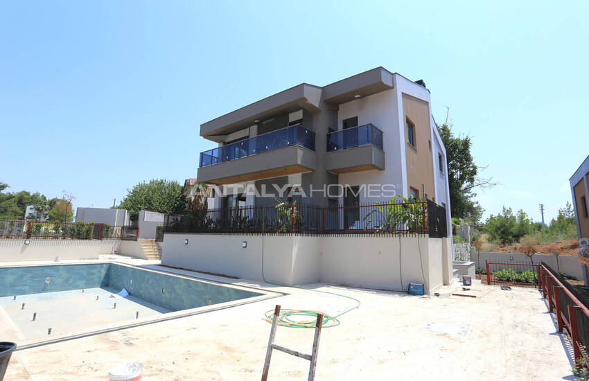 Villas in Complex Near Forest in Antalya Dosemealti 46
