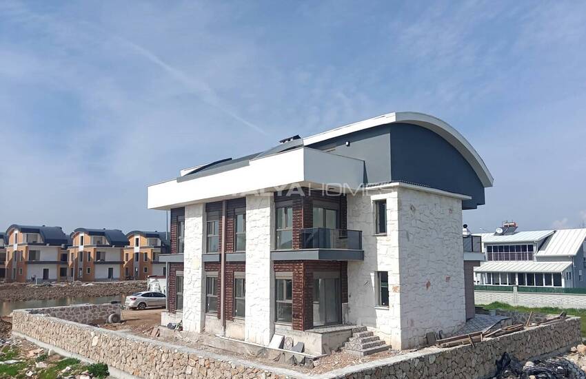 Élégantes Villas En Pierre Près De La Plage À Belek Antalya 17