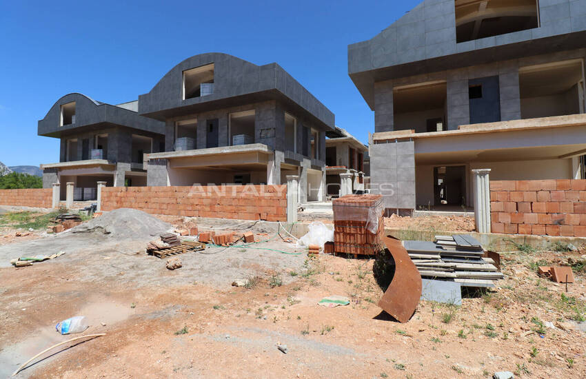 Spacious Detached Villas with Lifts in Antalya Dosemealti 22