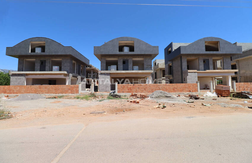 Spacious Detached Villas with Lifts in Antalya Dosemealti 24