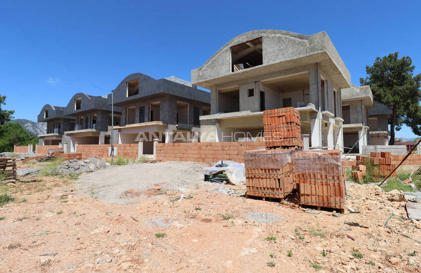 Spacious Detached Villas with Lifts in Antalya Dosemealti 25