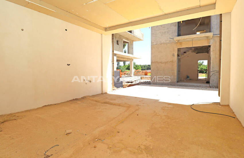Spacious Detached Villas with Lifts in Antalya Dosemealti 31