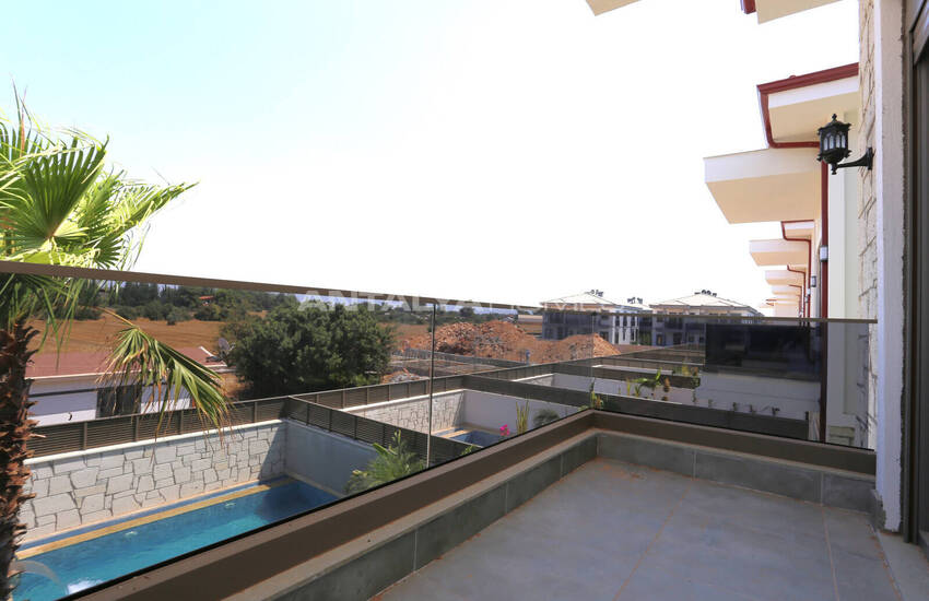 Huizen Met Zwembaden En Ruime Terrassen In Antalya Dosemealti 25