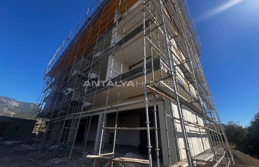 Flats in Complex with Pool and Nature View in Alanya Oba 21