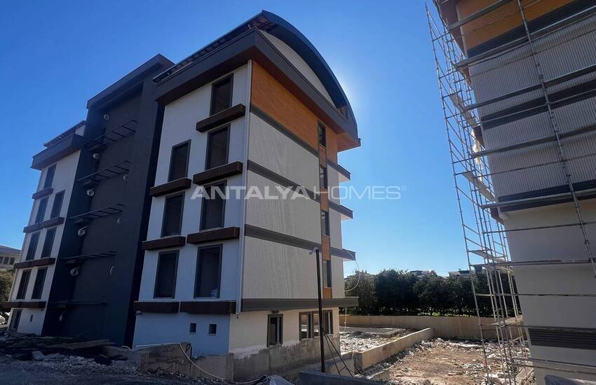 Flats in Complex with Pool and Nature View in Alanya Oba 23