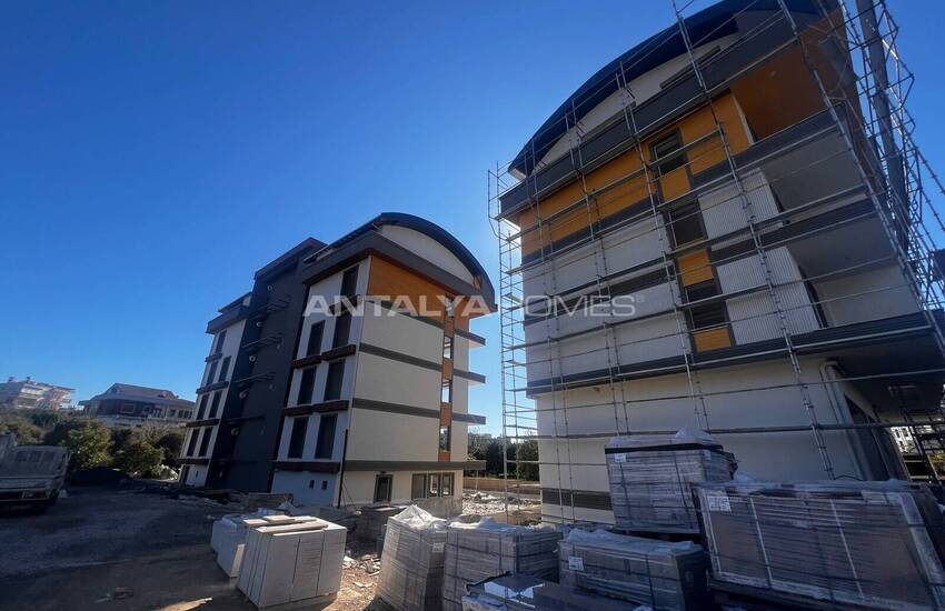 Flats in Complex with Pool and Nature View in Alanya Oba 20