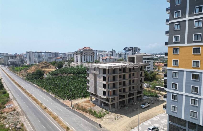 Alanya Mahmutlar'da Zengin Ortak Olanaklı Sitede Daireler 12